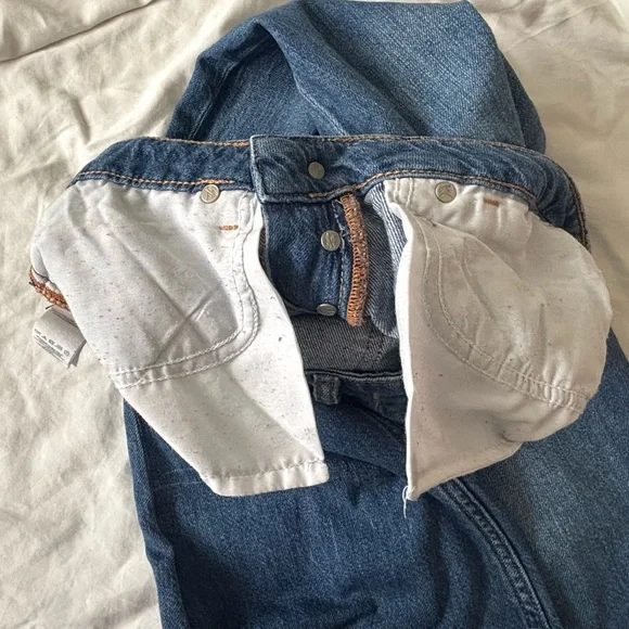 We The Free Free People Distressed Flare Jeans Size 24 - Picture 14 of 14